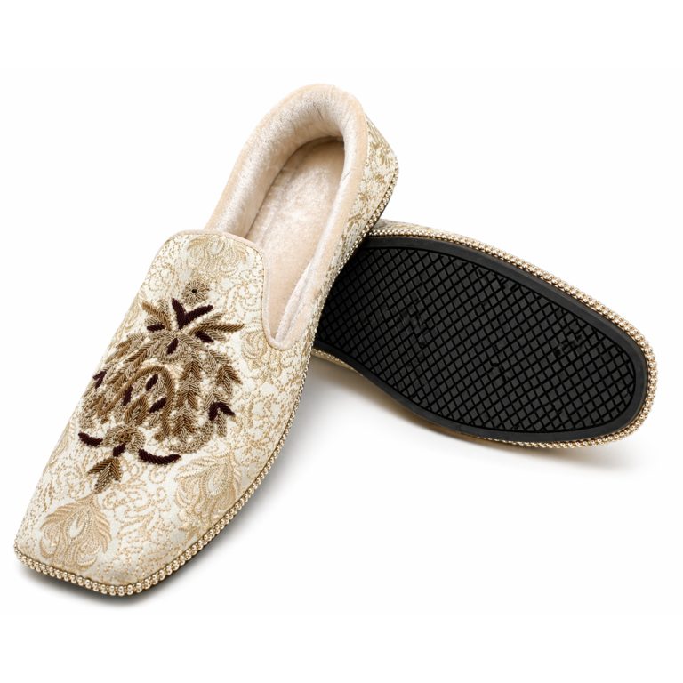 Handmade Cream Embroidered Khussa