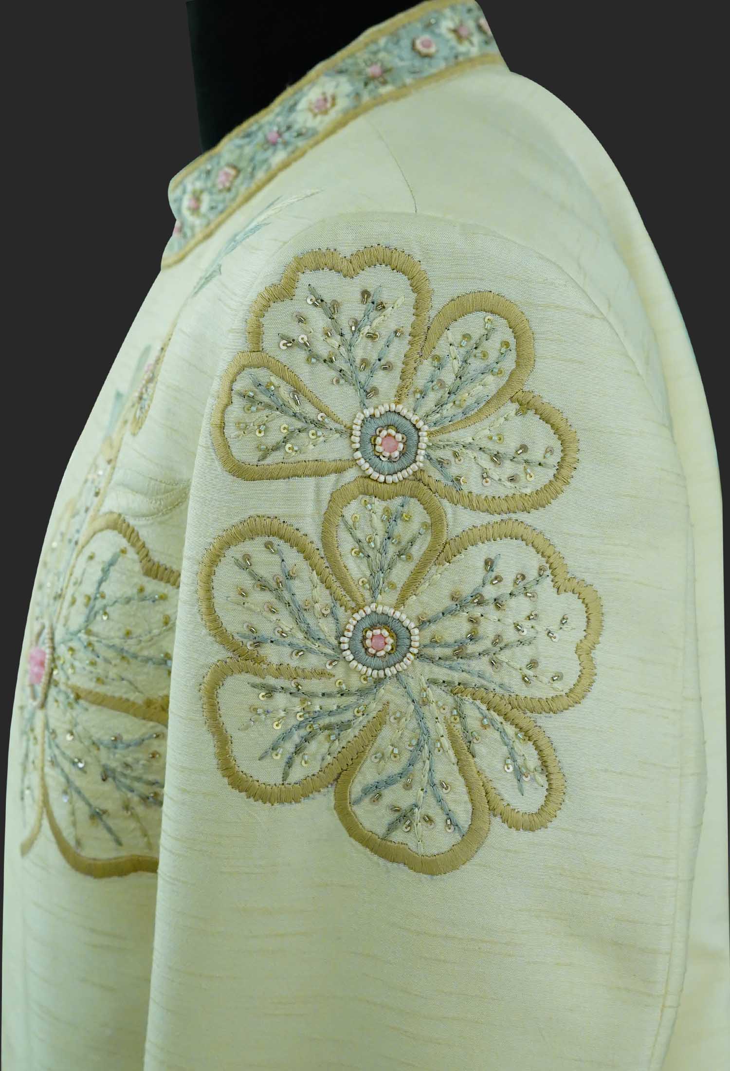 03 Sherwani Off White Sherwani with Floral Embroidery Off White Sherwani with Floral Embroidery